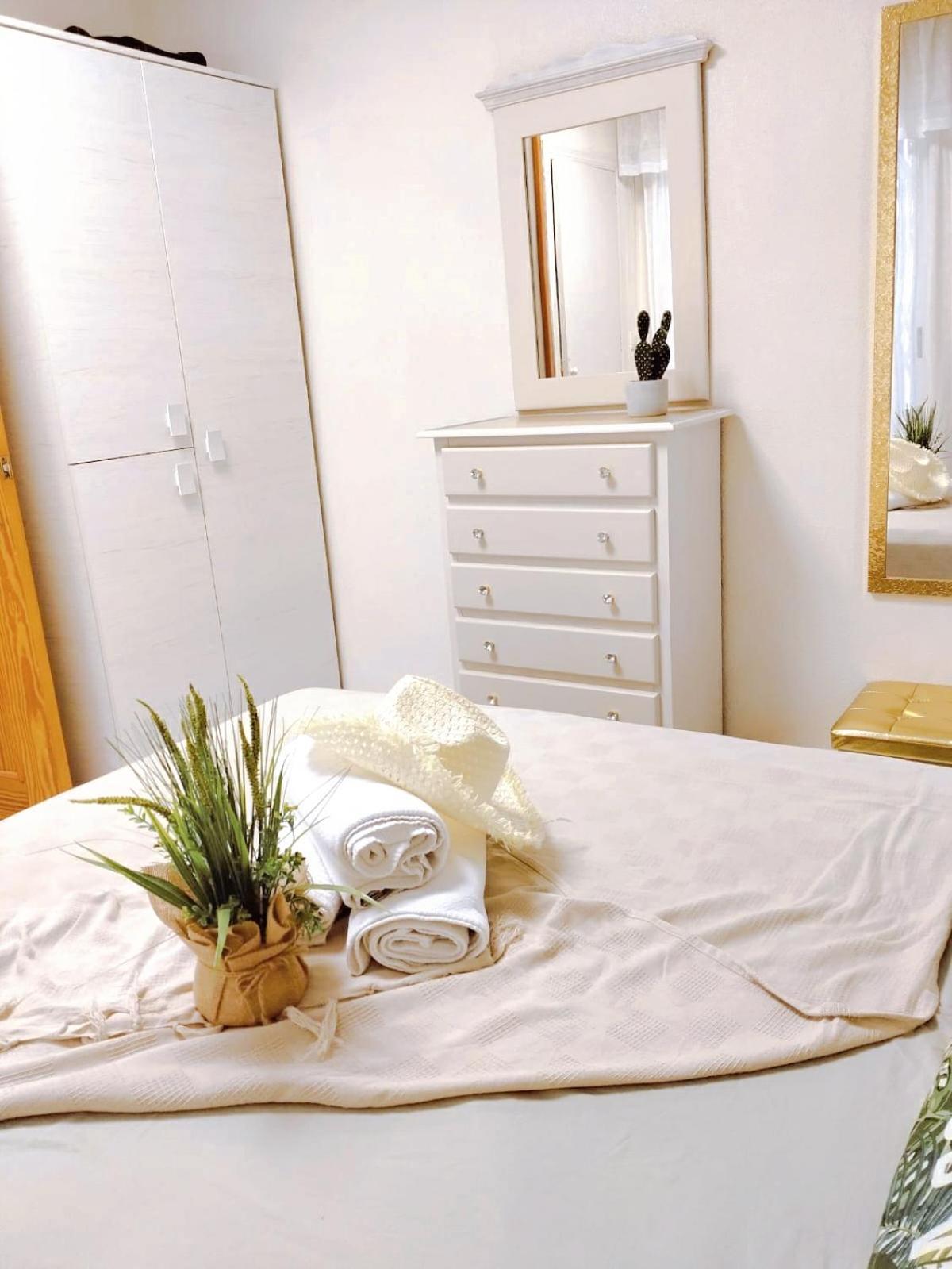 Apartamento Pink Catia Coqueto Piso Playa Del Cura Torrevieja Habitación foto